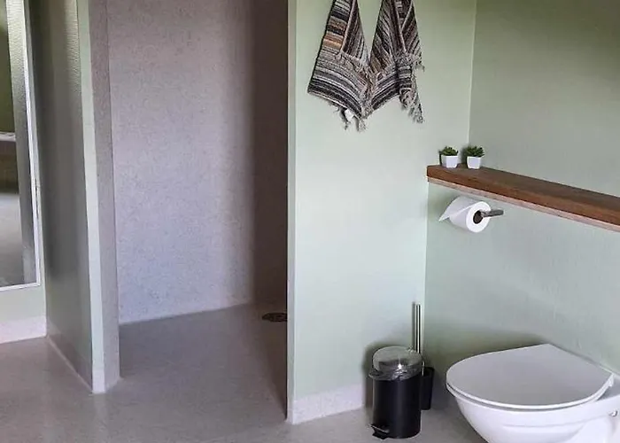 Groennebaek 住宿加早餐酒店 Fovling